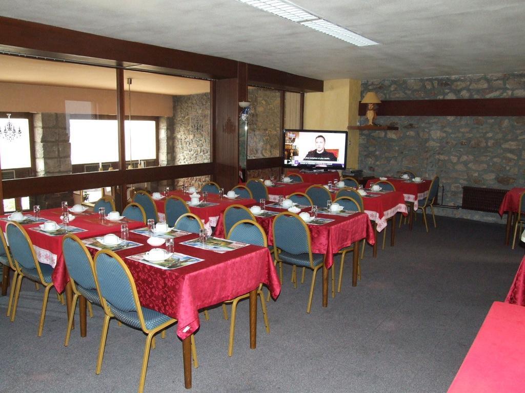 Hotel De Paris Châtel-Guyon Екстериор снимка