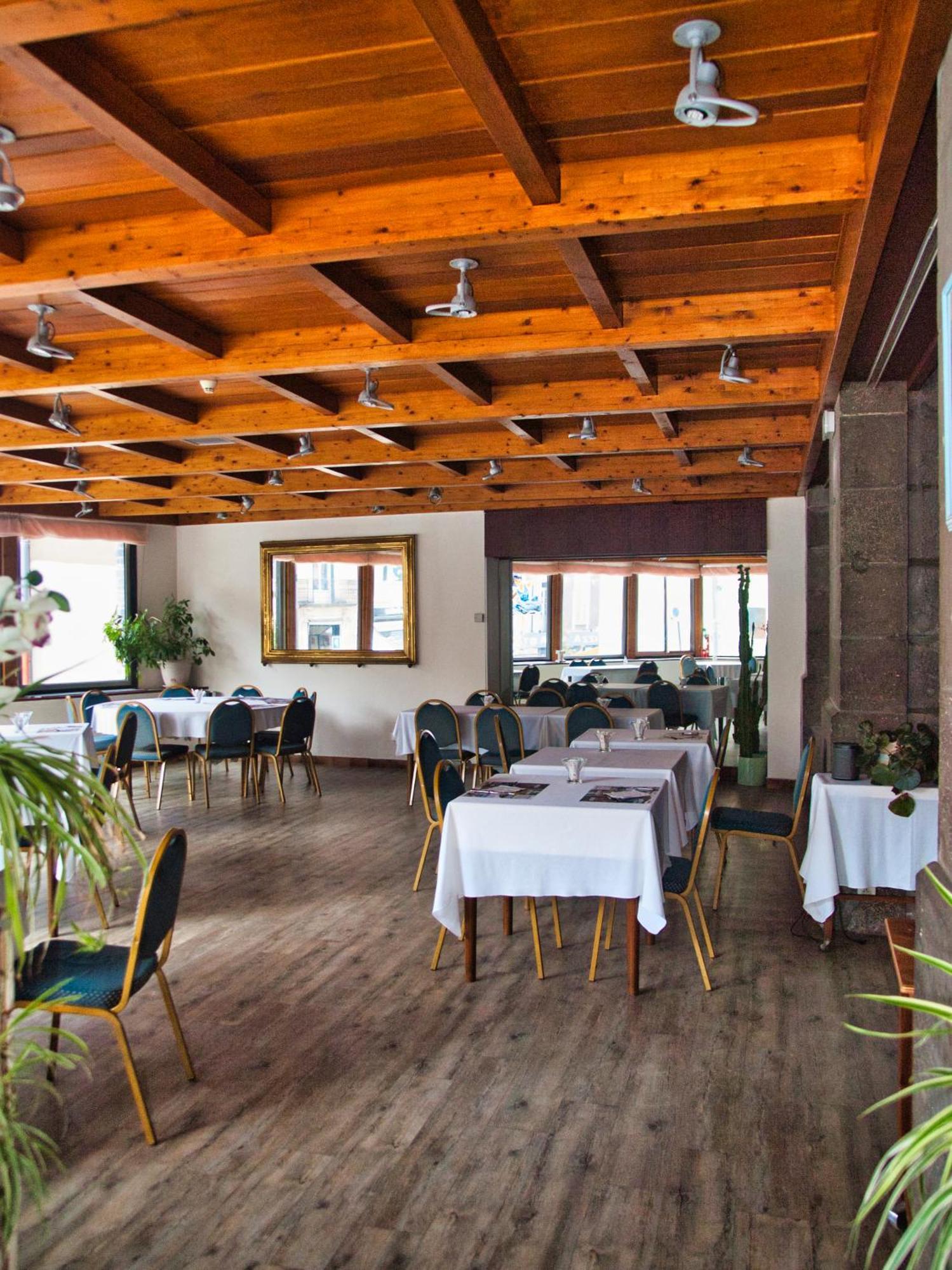 Hotel De Paris Châtel-Guyon Екстериор снимка