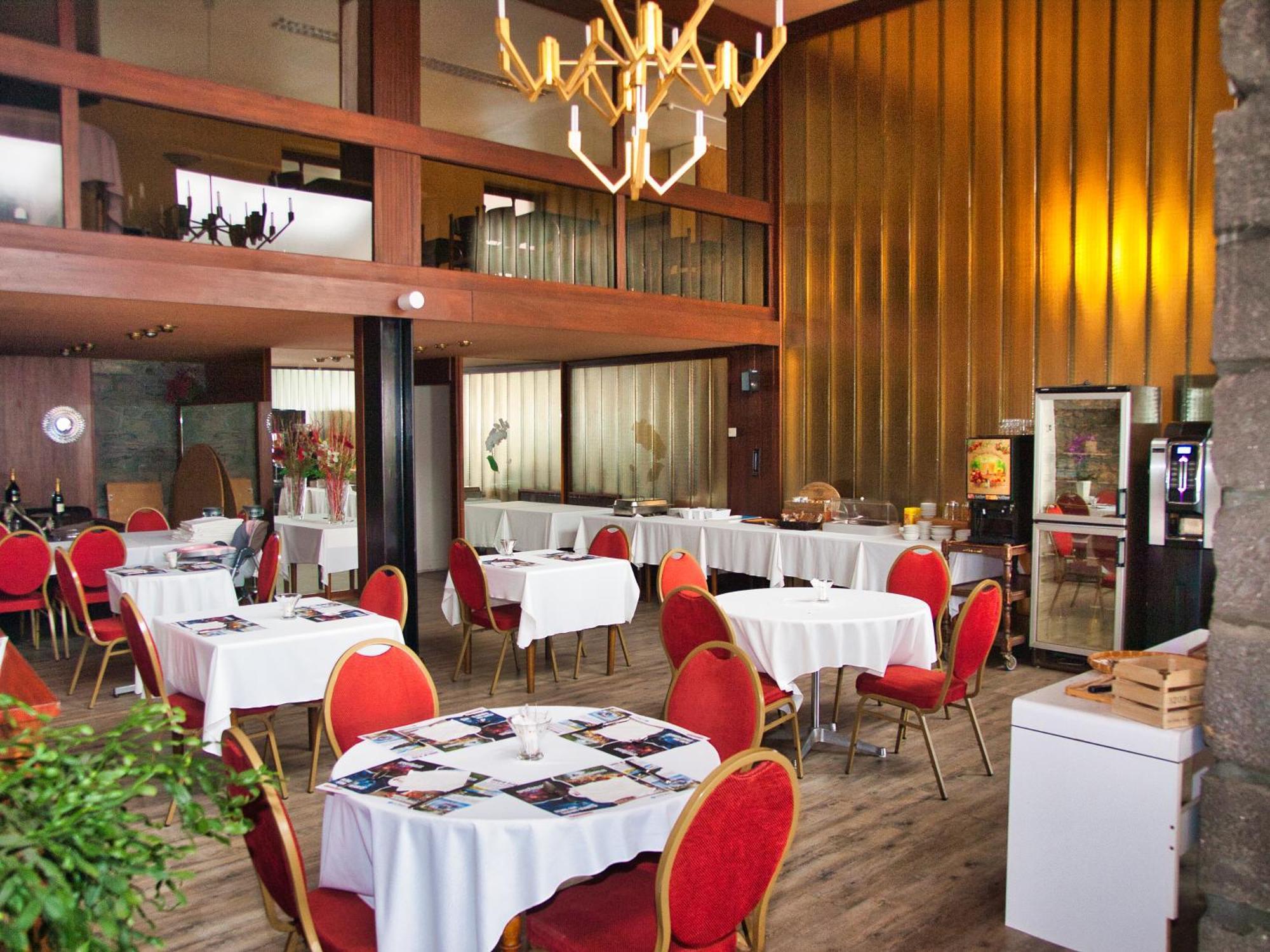 Hotel De Paris Châtel-Guyon Екстериор снимка