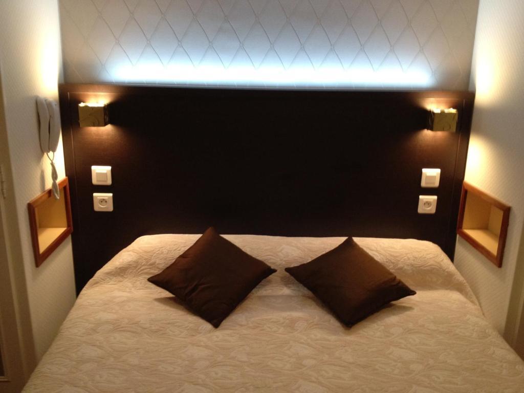 Hotel De Paris Châtel-Guyon Екстериор снимка