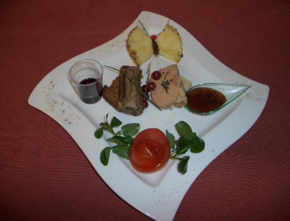 Hotel De Paris Châtel-Guyon Екстериор снимка